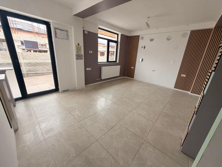 Imobil pretabil magazin sau restaurant cu terasa - 10