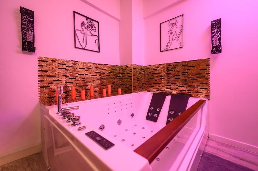 Apartament cu jacuzzi - 8