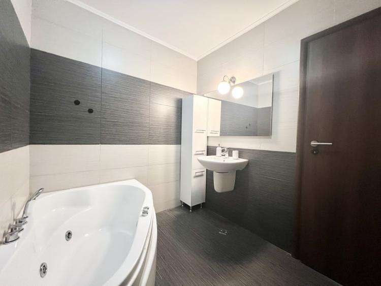 SPATII GENEROASE / VIEW DEOSEBIT PENTRU ZONA / TERASA 40MP - 20