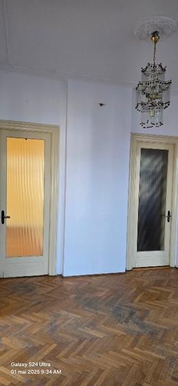 Vnd apartament în vilă zonă centrală - 8