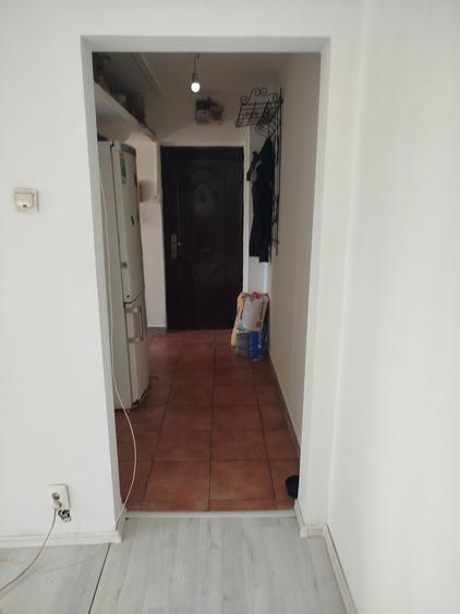 Vand apartament 2camere vest - 2