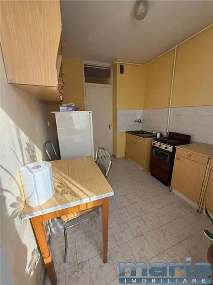 Apartament 2 camere zona Republicii - 7 Noiembrie etaj 2 - 5