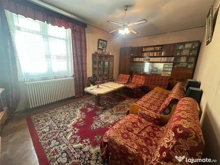 Apartament cu 3 camere decomandat în Luncă
