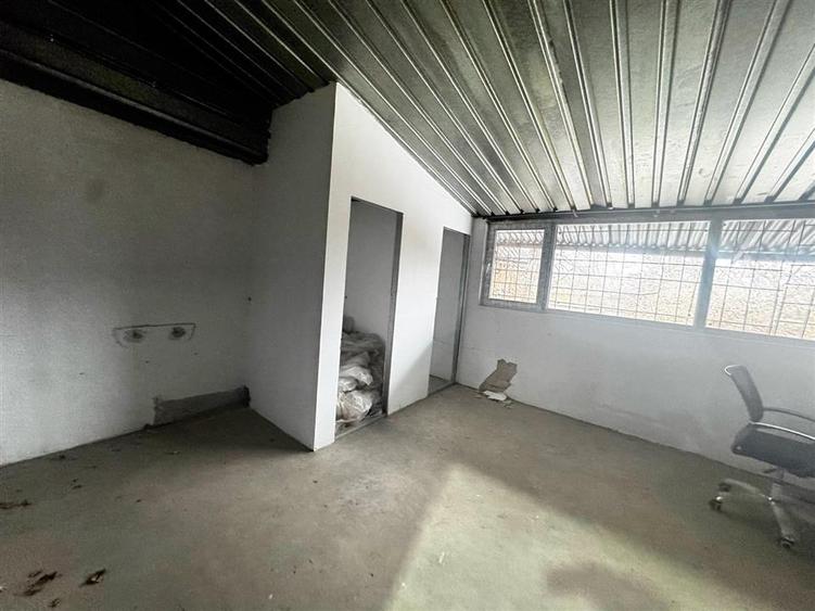 Hala de 400 mp si 100 mp birouri in Ploiesti, zona Mihai Bravu . - 8