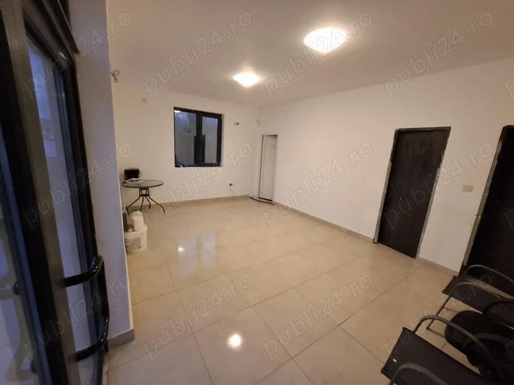 Inchiriez 2 Spatii Comerciale 100 mp - Filiasi - 5