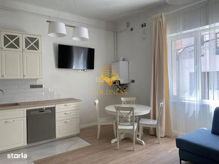Apartament cu 2 camere semidecomandat, mobilat în Central Apartament cu 2 camere semidecomandat, mobilat în Central