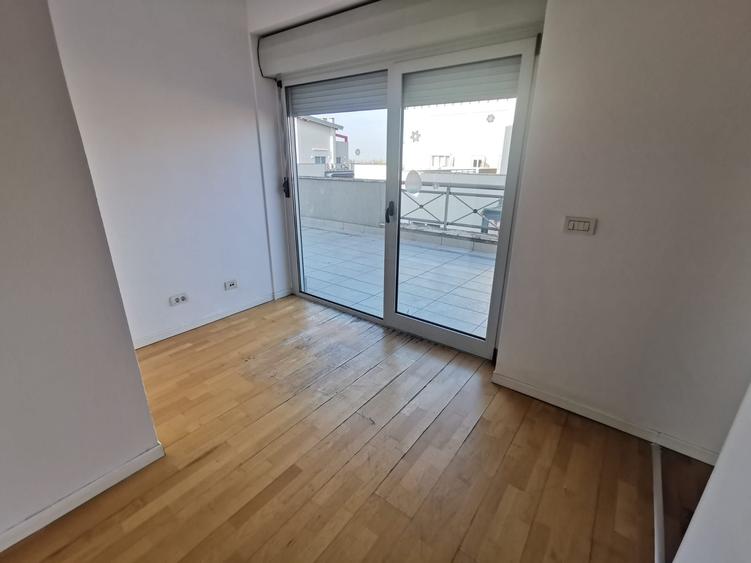 De inchiriat penthouse cu 4 camere – Complexul The Ring - 5