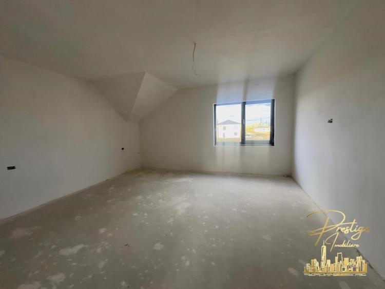 Casa noua cu 6 dormitoare si teren de 600 mp de vanzare in Santandrei - 25