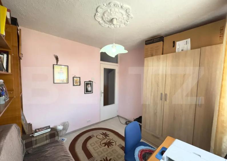 Apartament de vanzare cu 3 camere 66 mp, 2 balcoane zon - 7