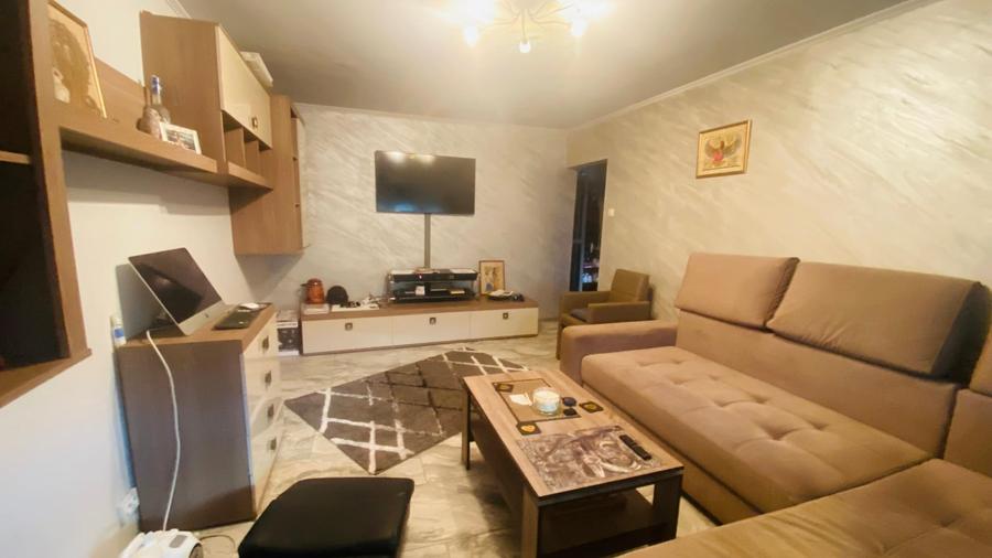 Apartament 3 camere de vânzare – Zona Dacia - 1