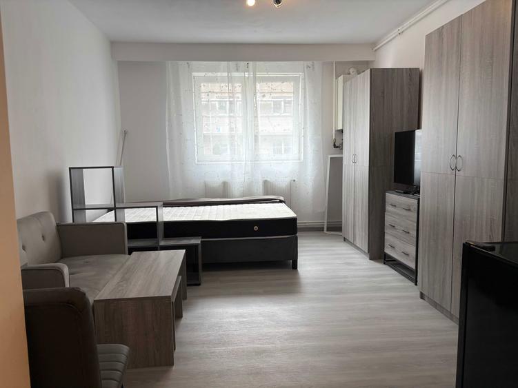 Inchiriez garsoniera in Vasile Aaron - 4