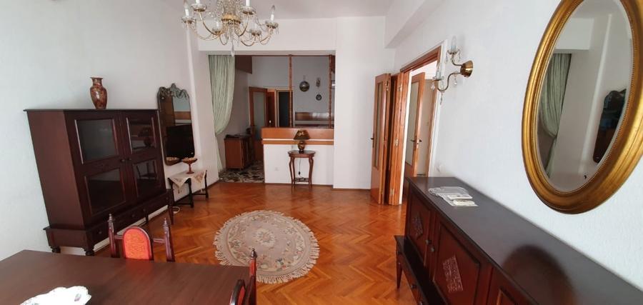 Vanzare apartament 3 camere Eminescu - 2