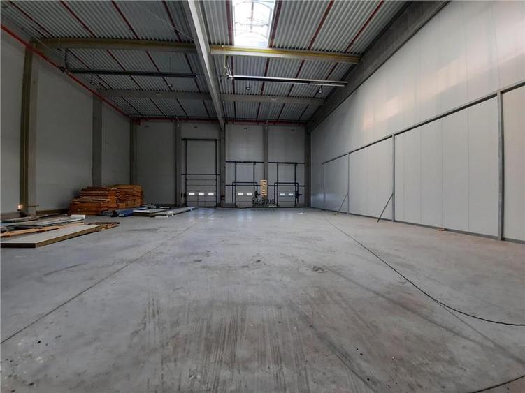 Spatiu Industrial - 1500 mp - Logistica - Productie - Depozitare - 23