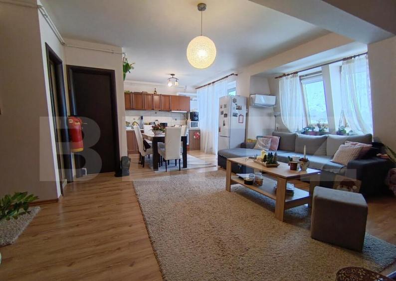 Apartament cu 2 camere ?i living in suprafa?a de 81 mp - 2