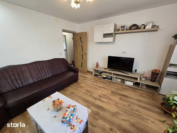 Apartament Luminos cu 2 camere - mobilat - 1