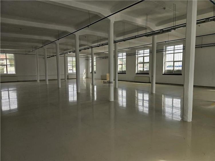 Spatiu Industrial - 3500 mp - Productie - Depozitare - Office - 41