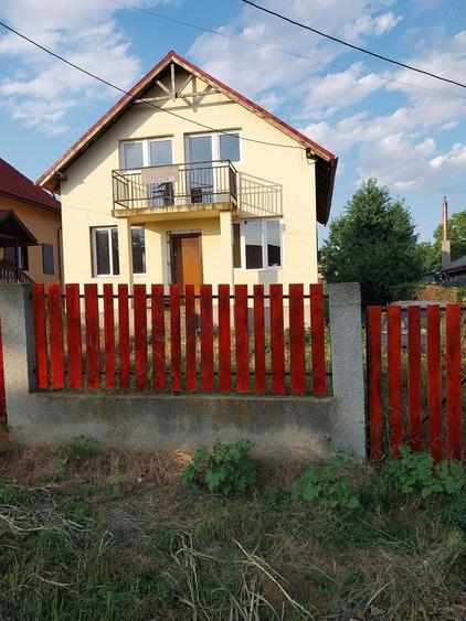 casa de vanzare parter + mansarda - 1