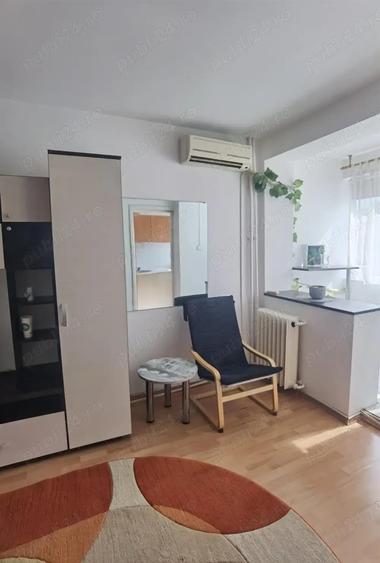 Titan -garsoniera Metrou Costin Georgian - 7