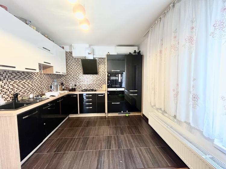 De vanzare vila individuala 7 camere mobilata si utilata complex Corbeanca - 6