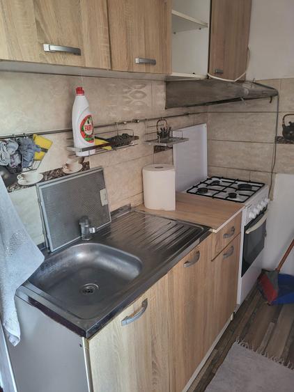 Vand camera transformata in garsoniers - 1