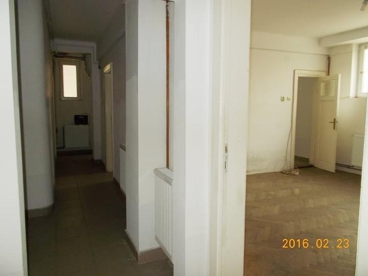 Cotroceni, Eroilor, 4 camere, demisol inalt,  decomandat, imobil mic, birouri - 3