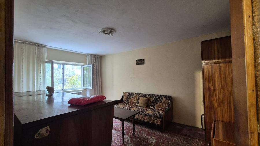 Apartament doua camere decomandat- zona tomis III - 2