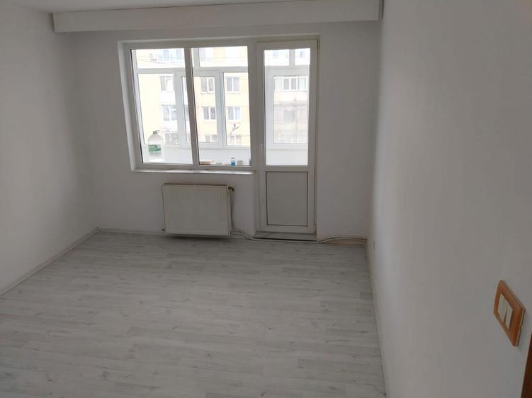 Apartament de vanzare - 6