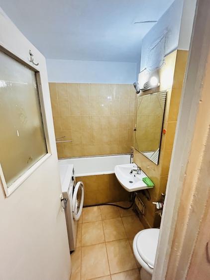 Titan, 1 Decembrie 1918, apropiere metrou, Supeco - 3