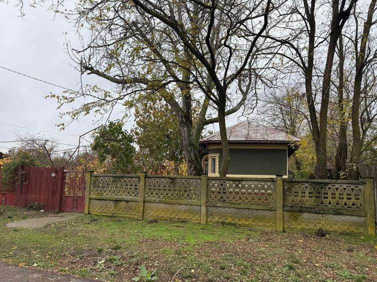 Casa Locuibila De Vanzare - 8