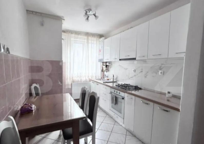 Apartament cu 3 camere, etaj 2, zona Calea Moldovei - 1