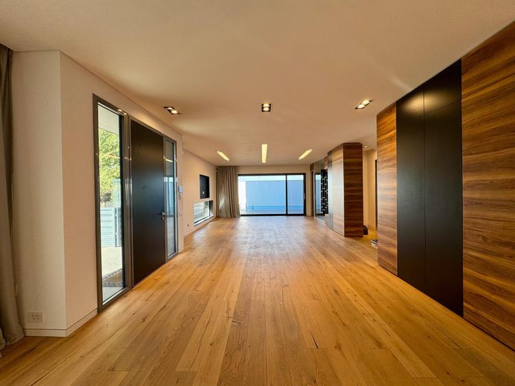 The Columbus Collection – Grand Horizon Villa - 9