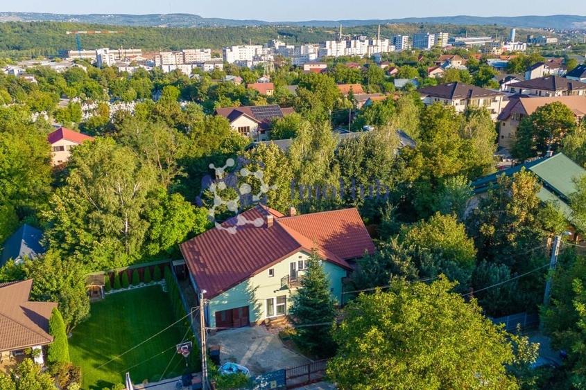 Vila cu 5 camere, 650 mp teren, Nicolina - 27