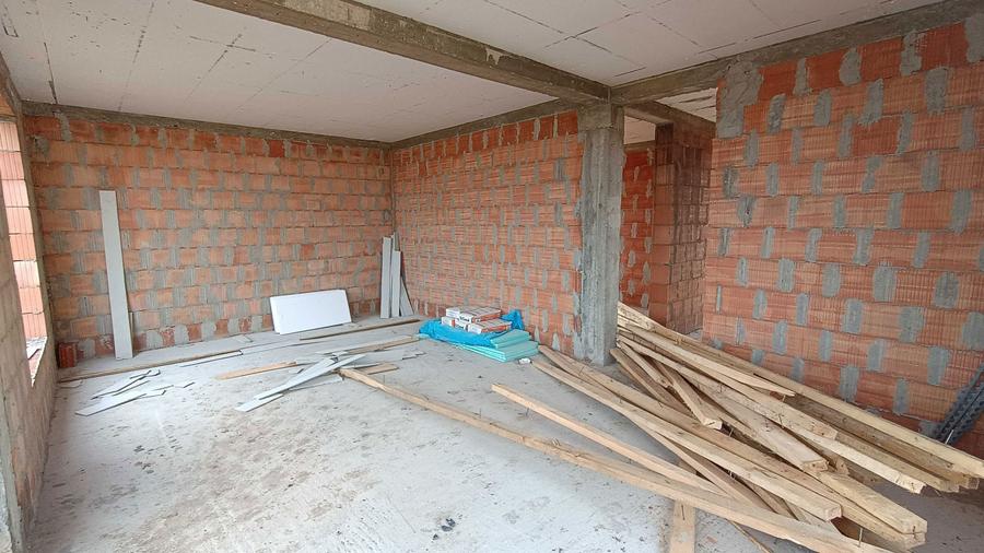 Proprietar Vand Casa la Rosu in Grigorescu 2 - 4