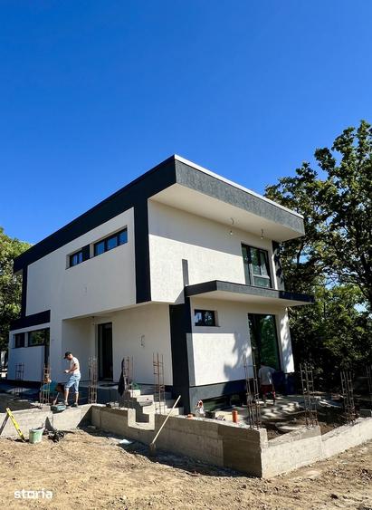 Casă cu 6 camere cu Teren 350 Mp în Copou