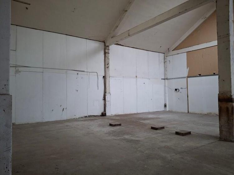 Spatiu depozitare/mica productie 185 mp - 1