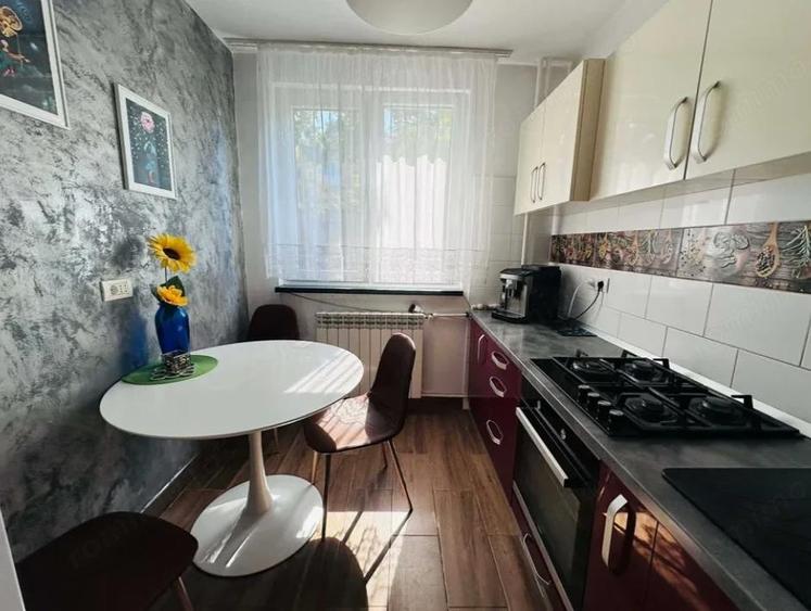 Ofer spre vanzare un apartament de 2 camere, in zona Berceni, la 10 minute de metrou - 4