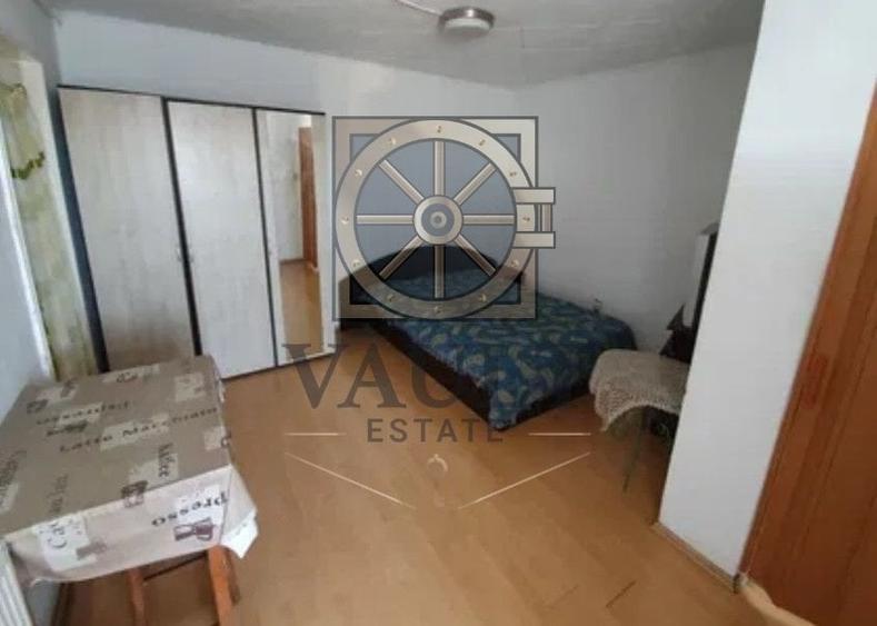 STUDIO  - 10 minute METROU APARATORII PATRIEI - 2