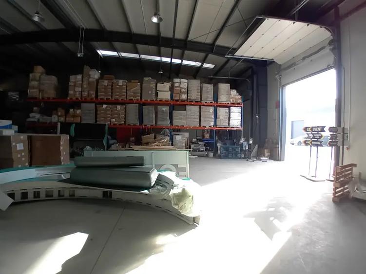 Spațiu industrial de închiriat | Acces TIR | 760 mp | Chitila - 3