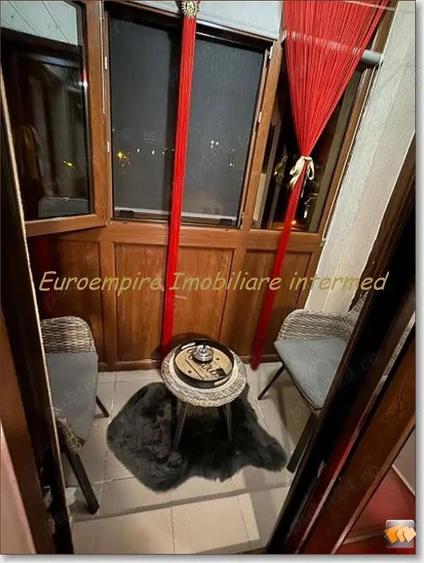 Apartament 2 camere de vanzare zona Km 5 - 4