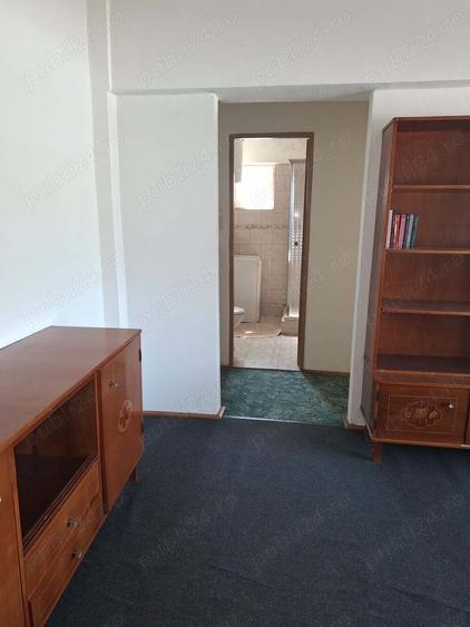 Apartament 2 camere de vanzare, zona Stadion - 1