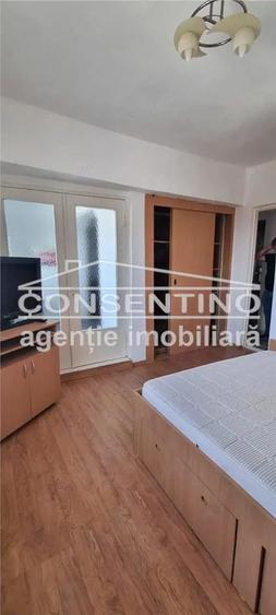 Se vinde gars. conf 1 , decomandata , liber , etj 3 , Centru -Cuza Voda , bloc 1985 - 9