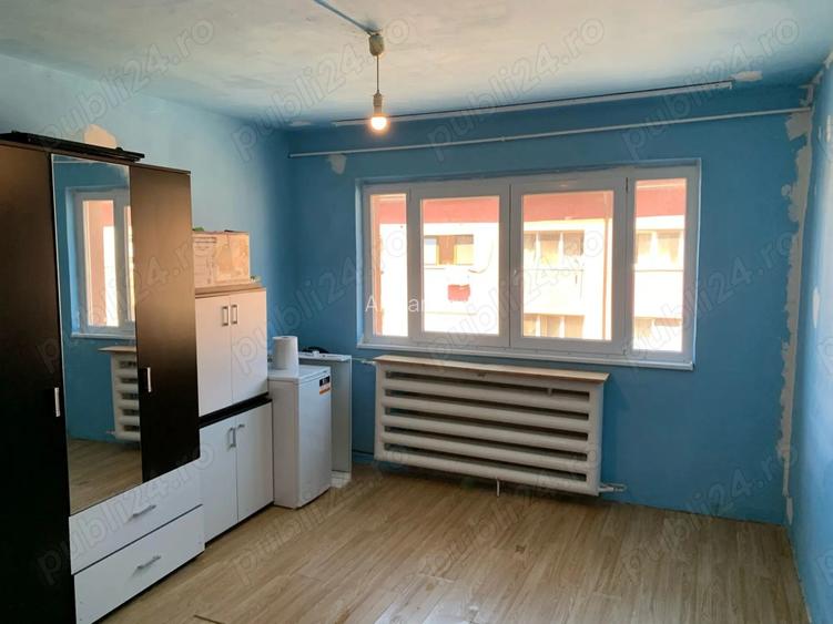 Garsoniera zona UMT