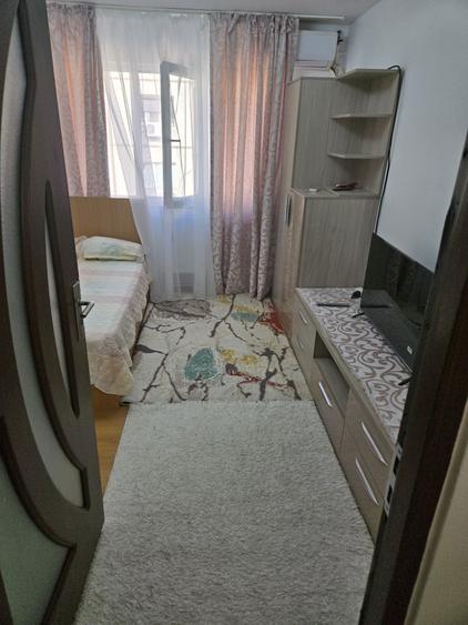 Ofer garsoniera spre inchiriere - 1