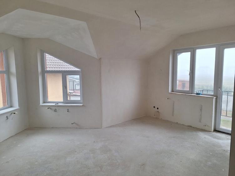 Casa P+M semifinisata, 140 mp, teren 500 mp Santandrei, str. Nordului - 1