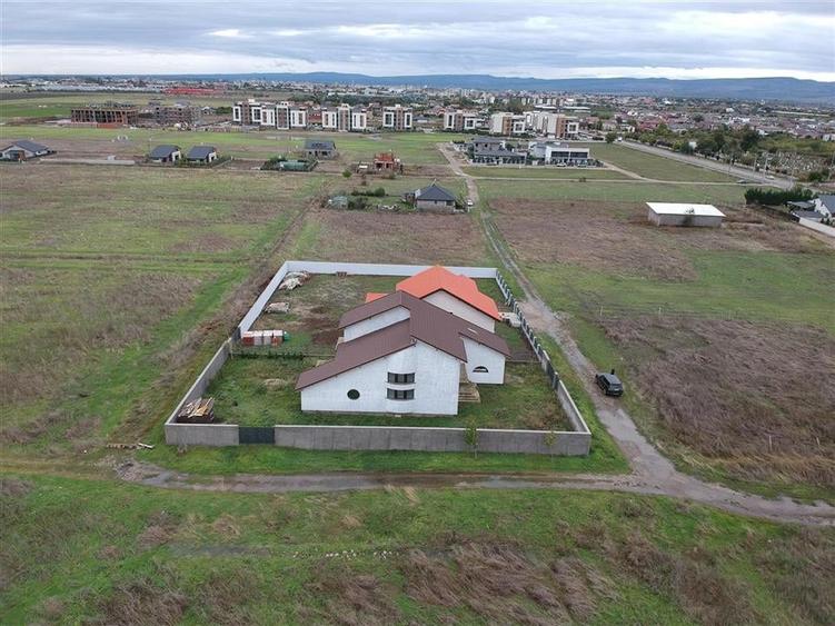 CASA P+E LA STADIU DE FINISAJE,  STR. CUZA VODA,  ZONA PETRESTI - 8