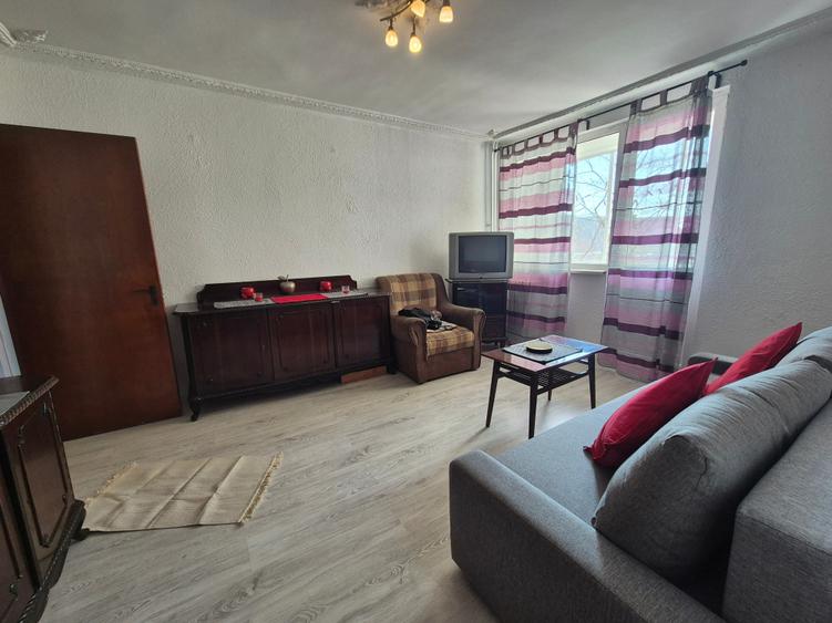 Drumul Taberei, vav liceul Eugen Lovinescu, 3 min metrou Raul Doamnei - 1