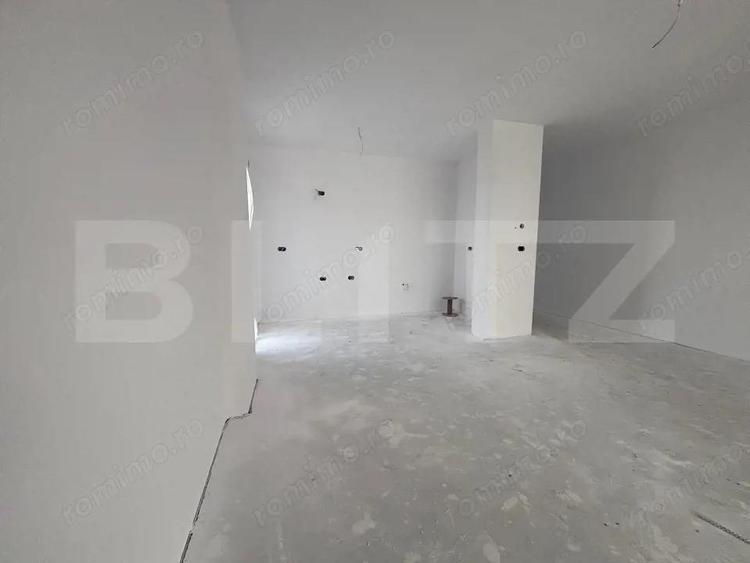 Apartament cu 3 camere decomandat în Torontalului