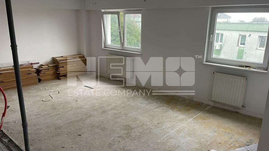 Penthouse cu 6 camere în Policlinica