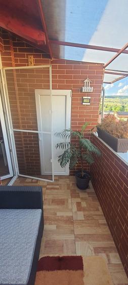 Vand apartament in Floresti - 1