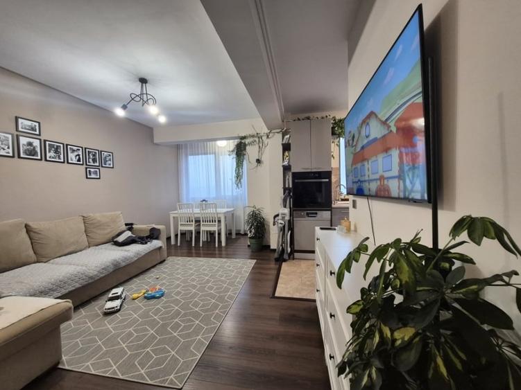 3 Camere 100mp Vedere Panoramica Moldova Mall - Popas Pacurari - Mobilat - Loc P - 11